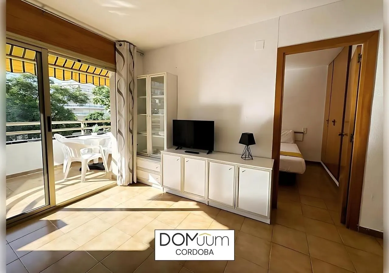 Domuum Holidays - Cordoba Apartments Салоу 0*,  Испания